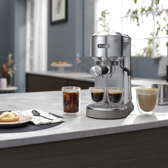 Ріжкова кавоварка DeLonghi EC 890 M Dedica Duo