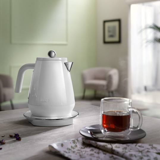 Чайник DeLonghi KBY 2011 W Eclettica SpecialTea
