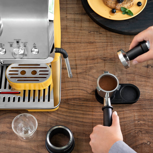 Ріжкова кавоварка DeLonghi EC 9155 YE La Specialista Arte