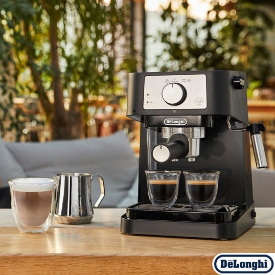 Ріжкова кавоварка DeLonghi EC 260 BK