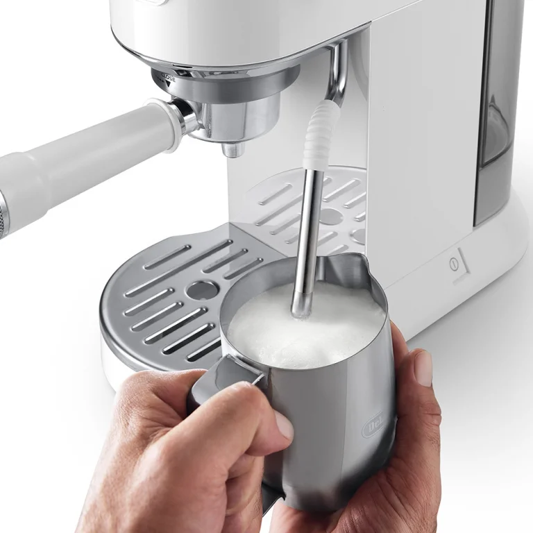 Рожковая кофеварка DeLonghi EC 890 WI Dedica Duo