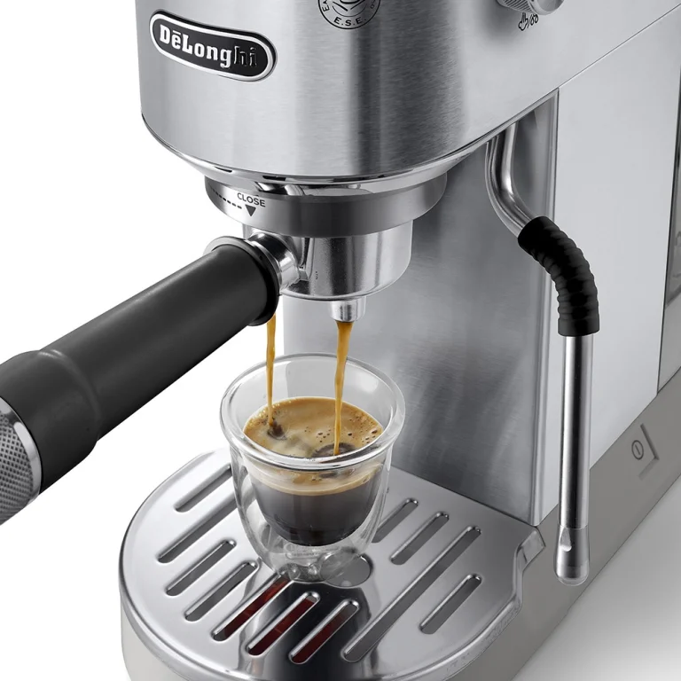 Ріжкова кавоварка DeLonghi EC 890 M Dedica Duo